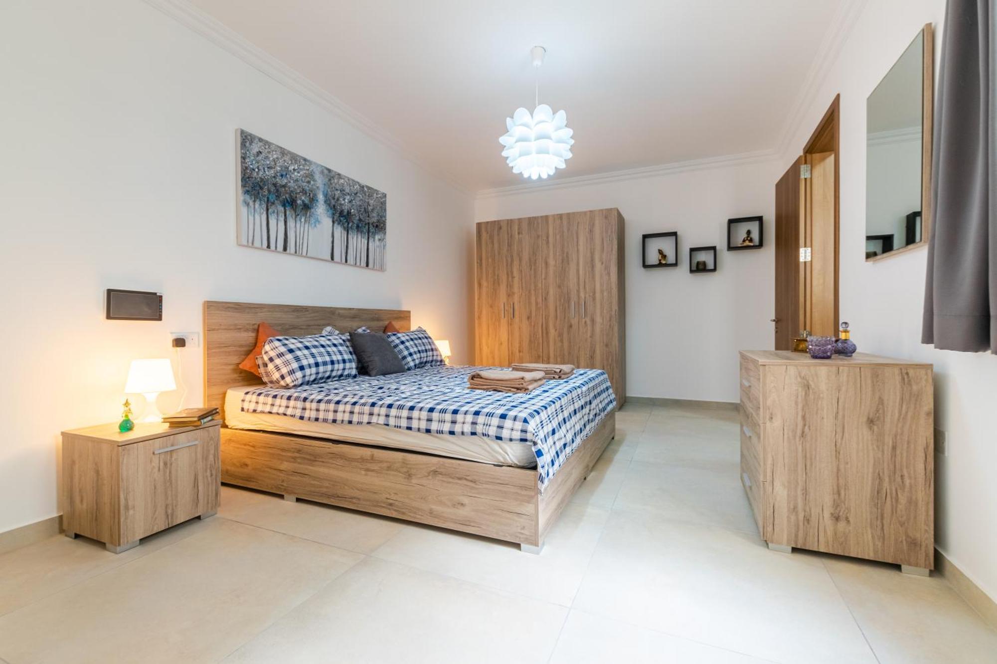 Appartement Brand New Modern Bugibba 3bdr 2 Bth *