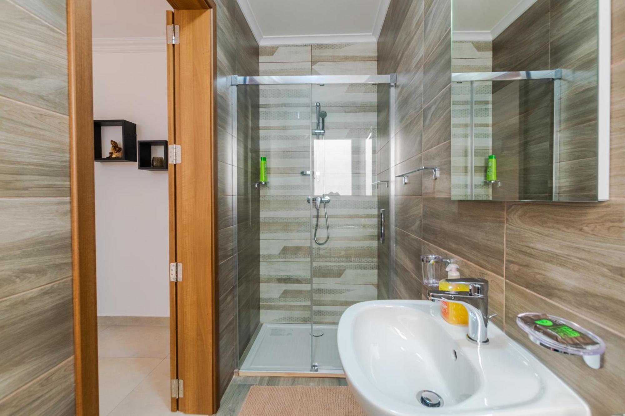 Brand New Modern Bugibba 3bdr 2 Bth * San Pawl il-Baħar